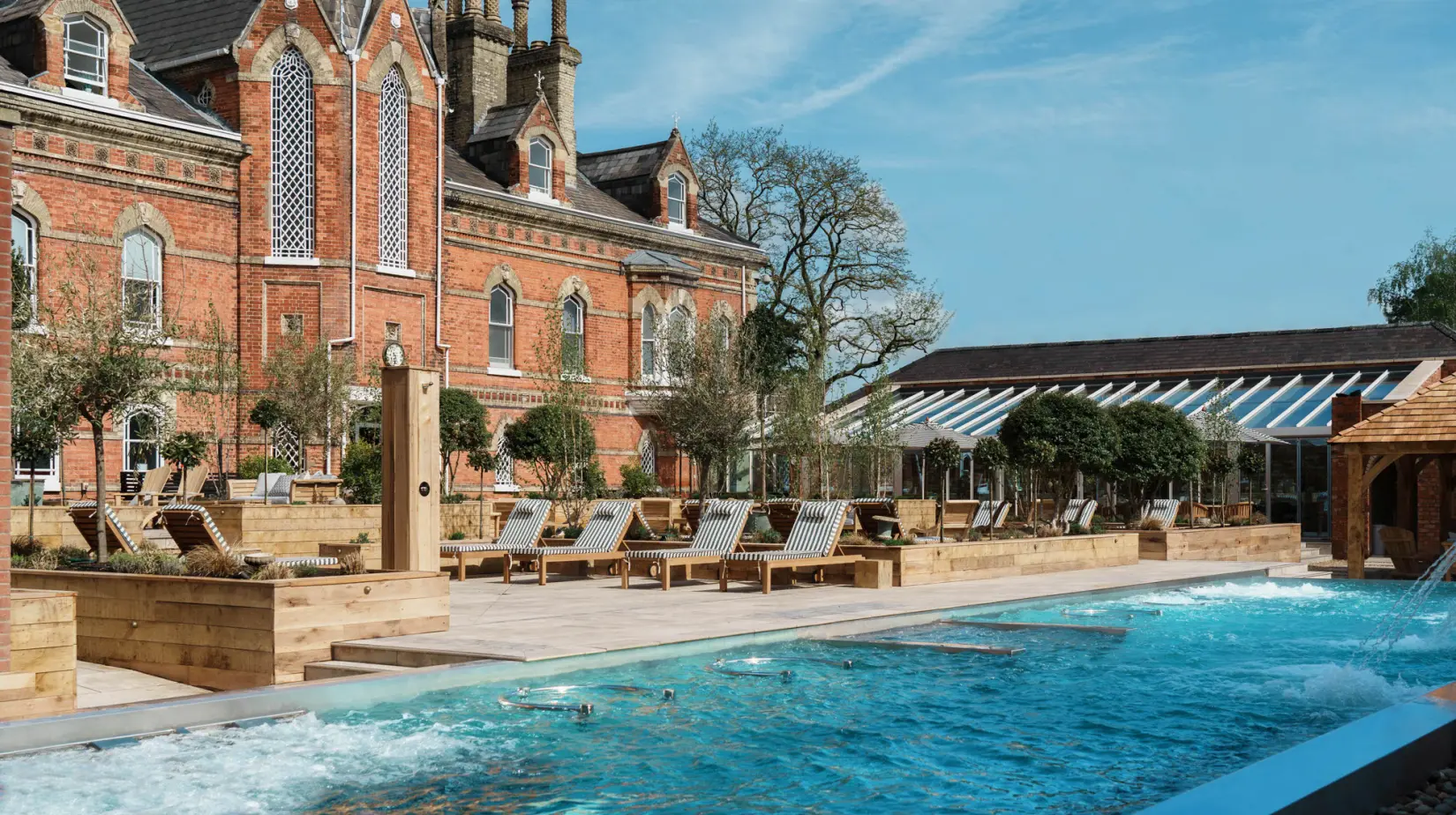 An image of the outside pool at Eden Hall