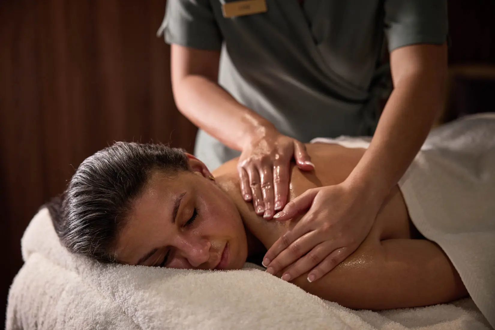 An image of a spa back massage at Eden Hall