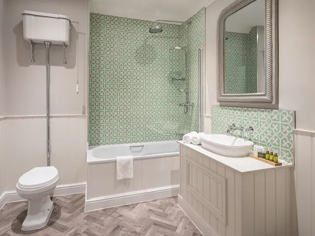 Garden Suite Bathroom
