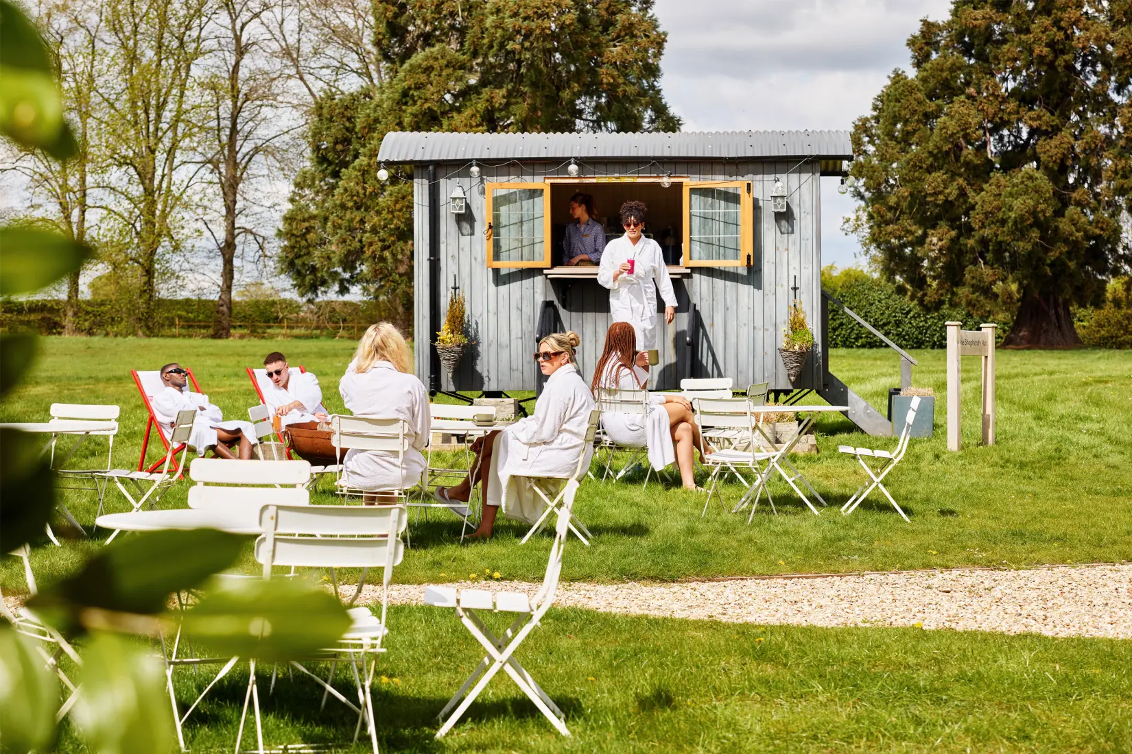 exterior-gardens-shepard hut